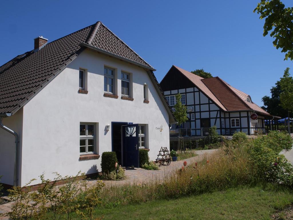 Feriendorf Alte Schmiede Aparthotel Mellenthin Exterior photo